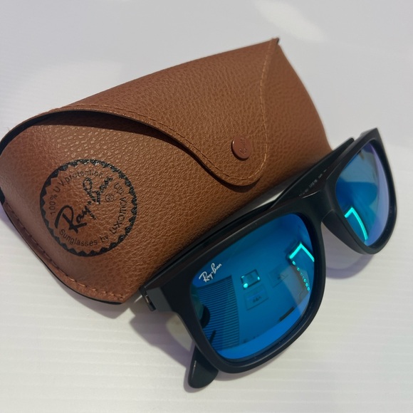 Ray-Ban Black Sunglasses with Blue Lenses